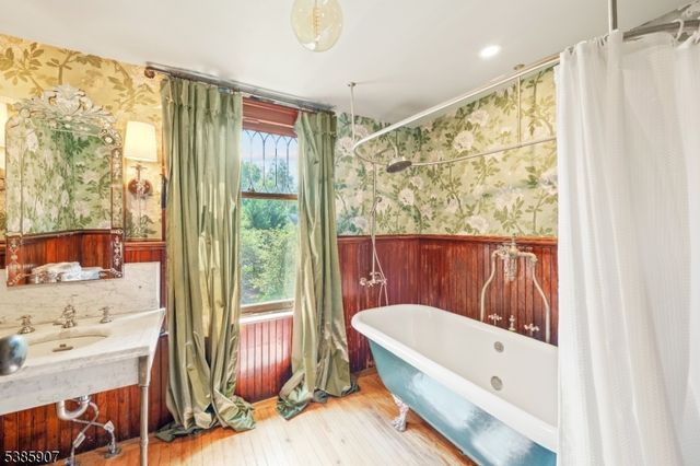 30 N Mountain Ave, Montclair Twp., NJ 07042