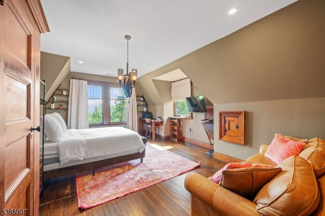 30 N Mountain Ave, Montclair Twp., NJ 07042