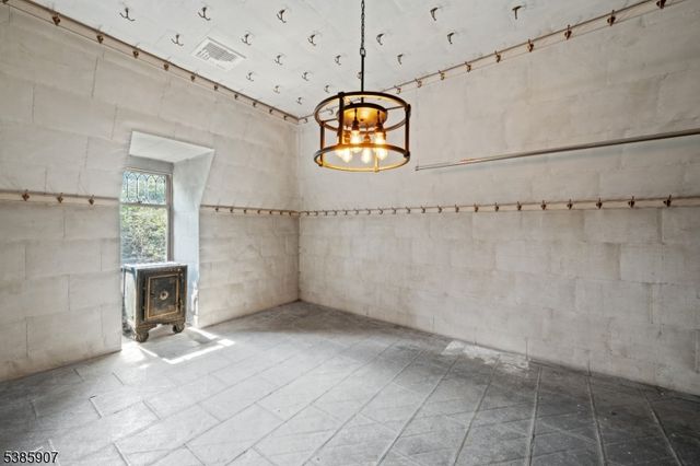 30 N Mountain Ave, Montclair Twp., NJ 07042