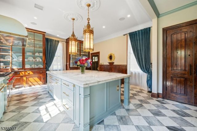 30 N Mountain Ave, Montclair Twp., NJ 07042