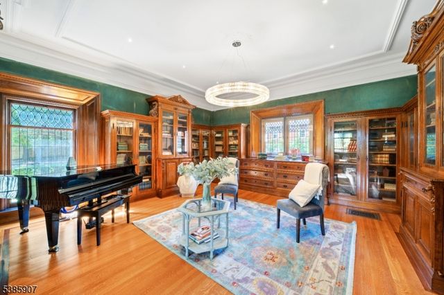 30 N Mountain Ave, Montclair Twp., NJ 07042