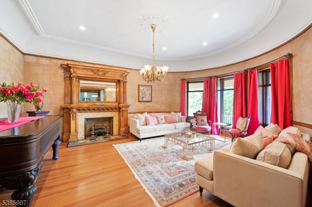 30 N Mountain Ave, Montclair Twp., NJ 07042