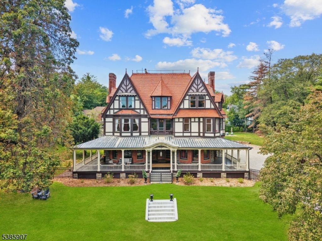 30 N Mountain Ave, Montclair Twp., NJ 07042