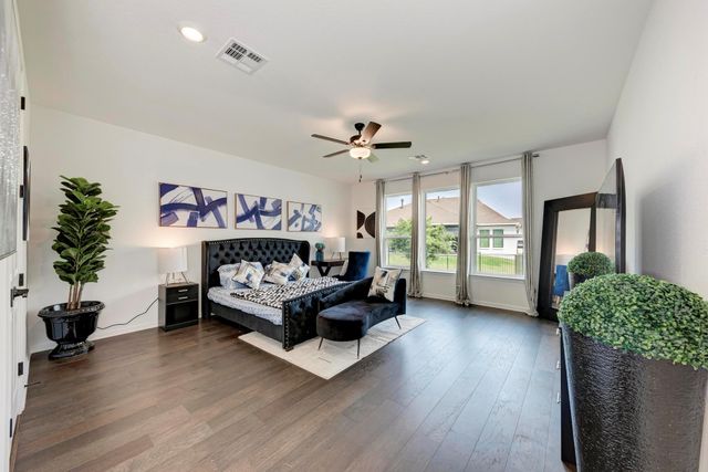 5028 Olimpico WAY, Leander, TX 78641