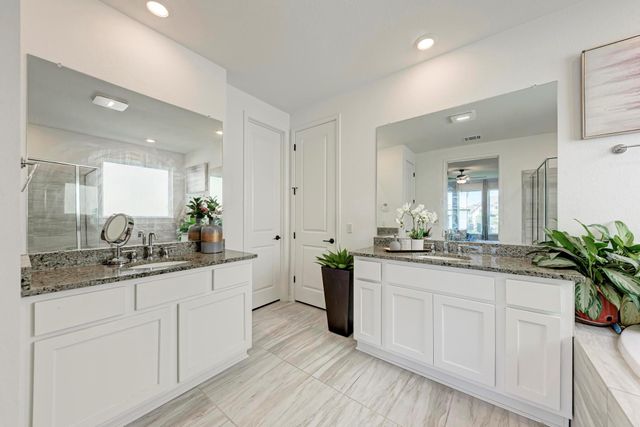 5028 Olimpico WAY, Leander, TX 78641