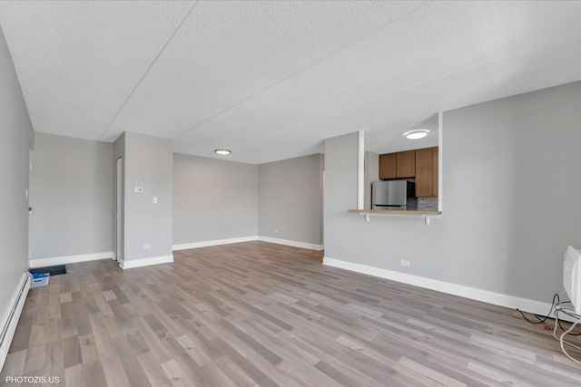 586 FAIRWAY VIEW Drive 2C, Wheeling, IL 60090