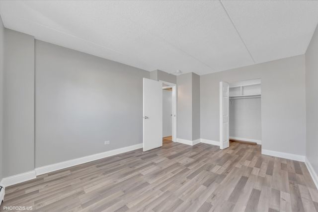 586 FAIRWAY VIEW Drive 2C, Wheeling, IL 60090