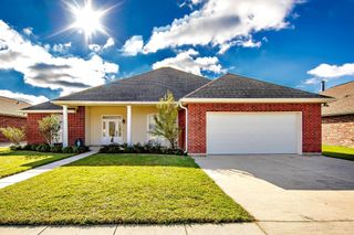 142 South Eagle Place, Houma, LA 70364