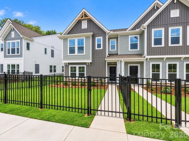 6605 Fire Lily Lane, Charlotte, NC 28216