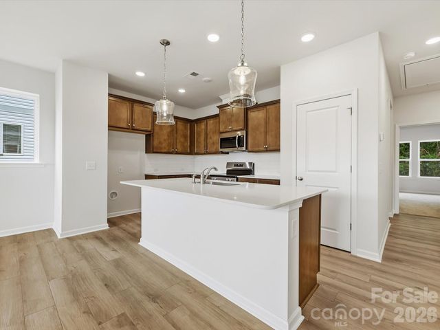 6605 Fire Lily Lane, Charlotte, NC 28216
