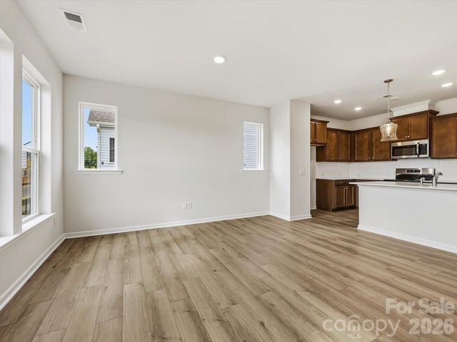 6605 Fire Lily Lane, Charlotte, NC 28216