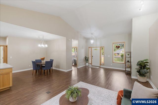 740 Gray Pine St, Lyons, OR 97358