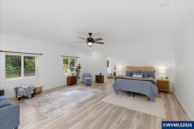 740 Gray Pine St, Lyons, OR 97358