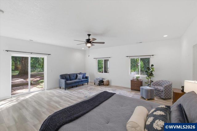 740 Gray Pine St, Lyons, OR 97358