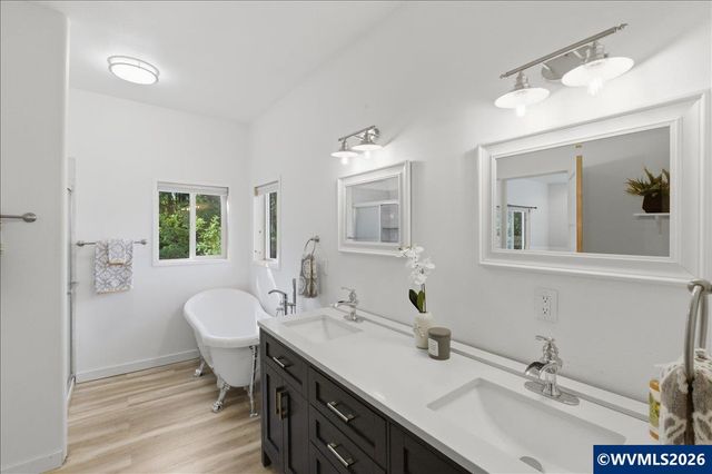 740 Gray Pine St, Lyons, OR 97358