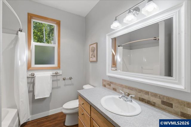 740 Gray Pine St, Lyons, OR 97358