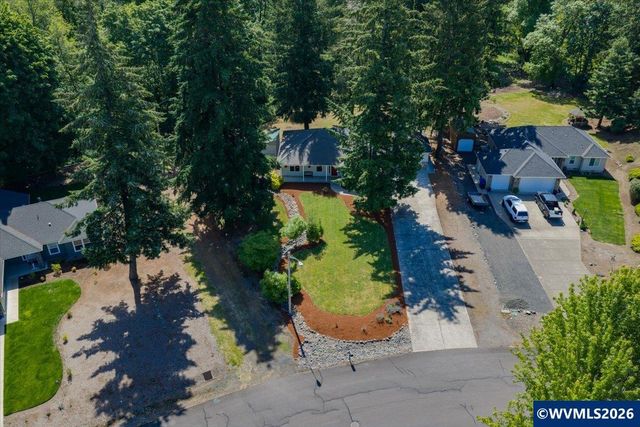 740 Gray Pine St, Lyons, OR 97358