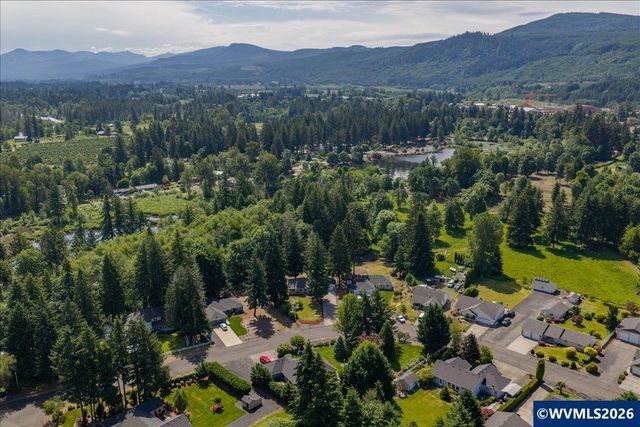 740 Gray Pine St, Lyons, OR 97358