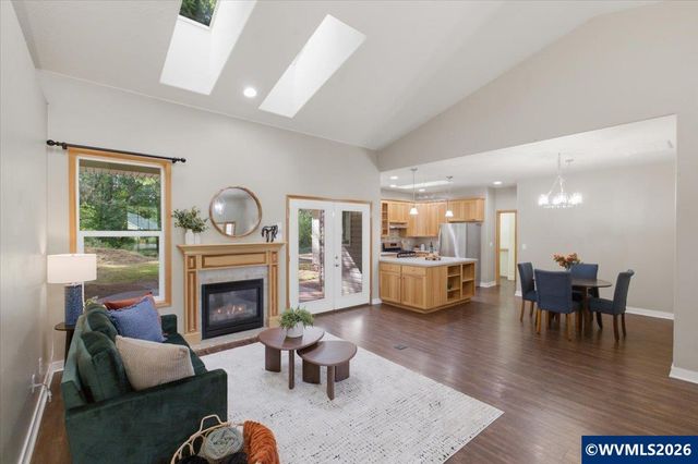740 Gray Pine St, Lyons, OR 97358