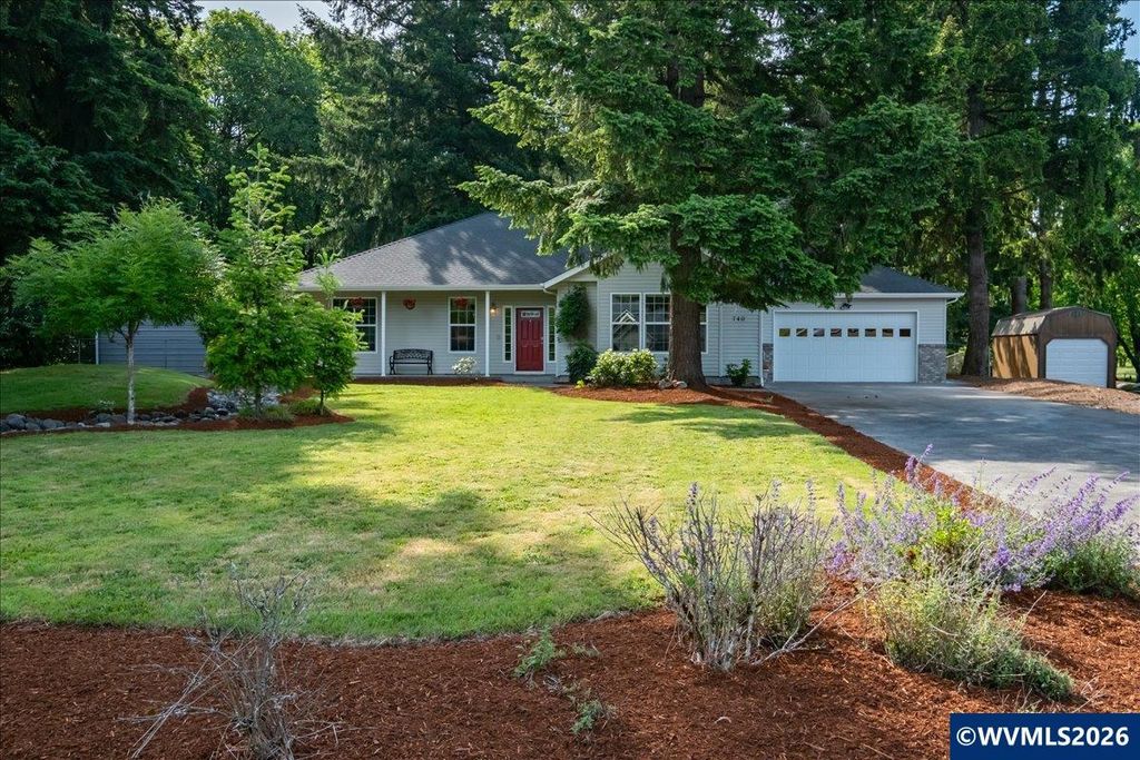 740 Gray Pine St, Lyons, OR 97358
