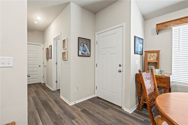 218 NW 67th Avenue, Bentonville, AR 72713