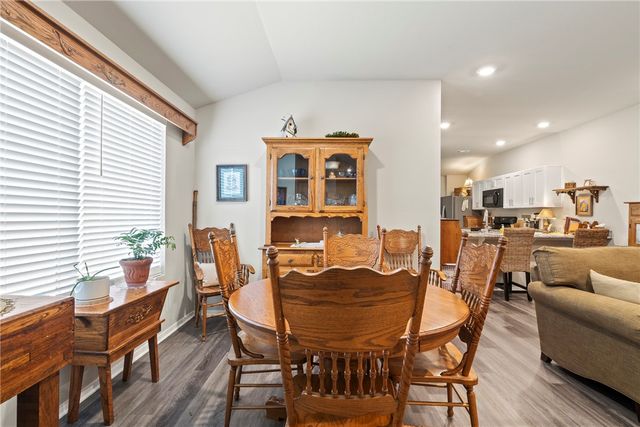 218 NW 67th Avenue, Bentonville, AR 72713