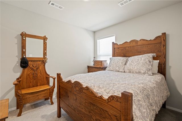 218 NW 67th Avenue, Bentonville, AR 72713