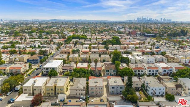 351 N Spaulding Avenue, Los Angeles, CA 90036