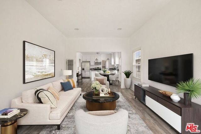 351 N Spaulding Avenue, Los Angeles, CA 90036
