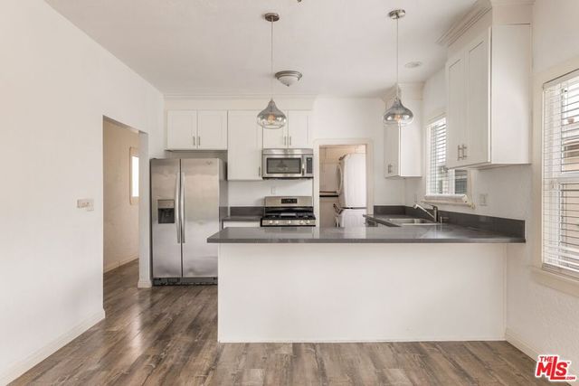 351 N Spaulding Avenue, Los Angeles, CA 90036