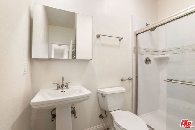 351 N Spaulding Avenue, Los Angeles, CA 90036