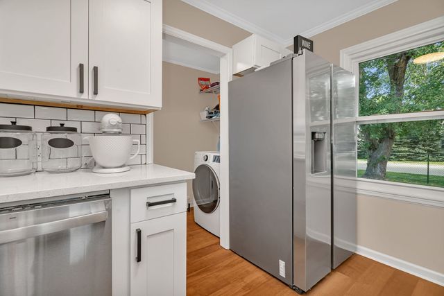 1901 Wilcox Street, Crest Hill, IL 60403