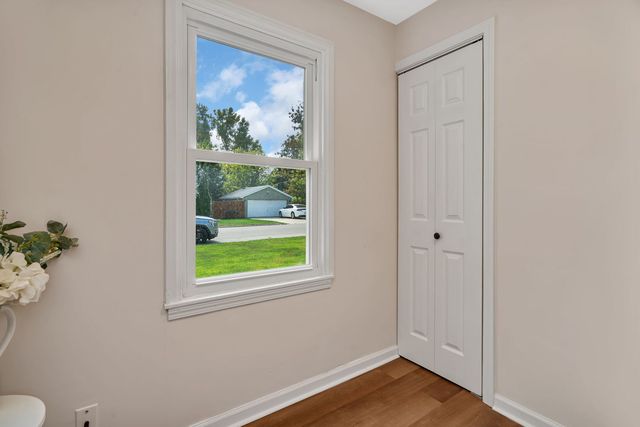 1901 Wilcox Street, Crest Hill, IL 60403