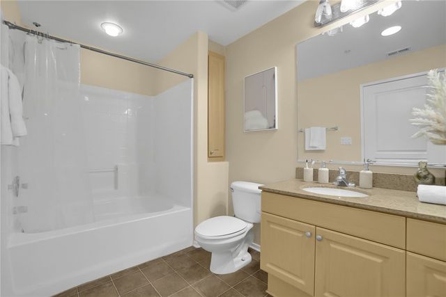 2405 Watermarke Place, Irvine, CA 92612