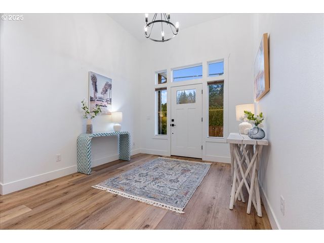 14249 HOLCOMB Blvd, Oregon City, OR 97045