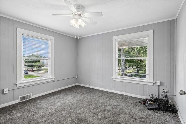 1701 Washington Avenue SE, Cedar Rapids, IA 52403
