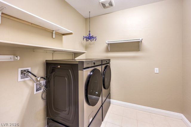 9476 Chandler Springs Avenue, Las Vegas, NV 89148