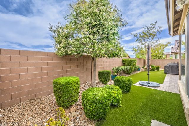 9476 Chandler Springs Avenue, Las Vegas, NV 89148