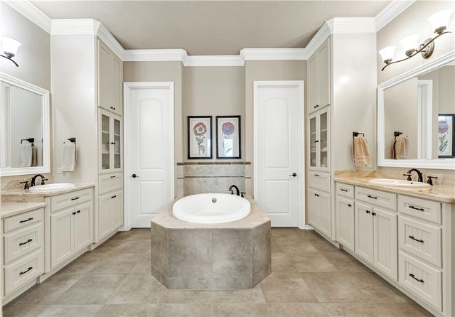 5403 Crosswater Drive, College Station, TX 77845