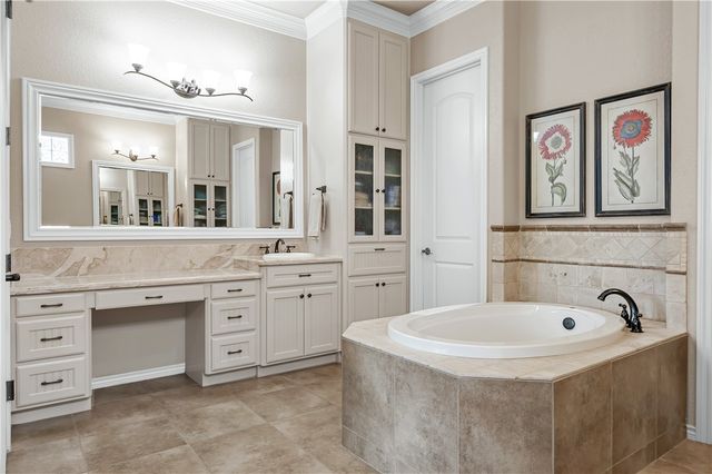 5403 Crosswater Drive, College Station, TX 77845