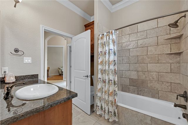 5403 Crosswater Drive, College Station, TX 77845