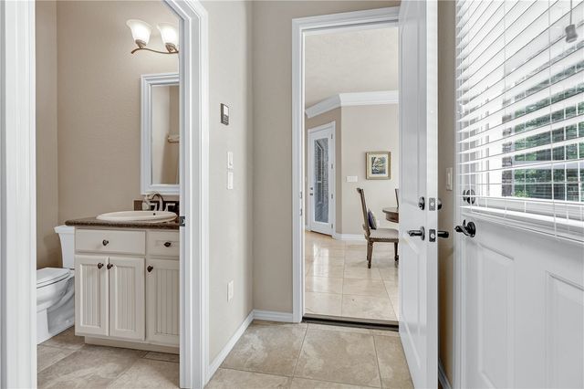 5403 Crosswater Drive, College Station, TX 77845