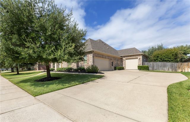 5403 Crosswater Drive, College Station, TX 77845