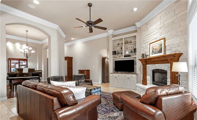 5403 Crosswater Drive, College Station, TX 77845