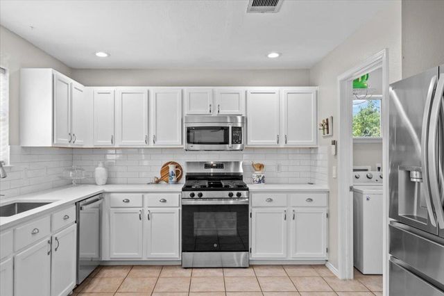 9021 Kimono Ridge DR, Austin, TX 78748
