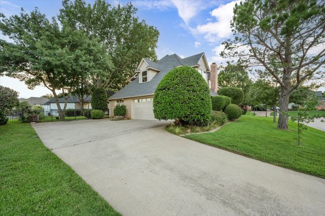 1440 Southern Hills Drive, Mansfield, TX 76063