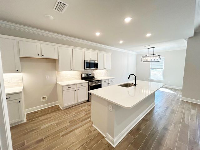 156 Natureview Way, Freeport, FL 32439