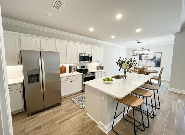 156 Natureview Way, Freeport, FL 32439