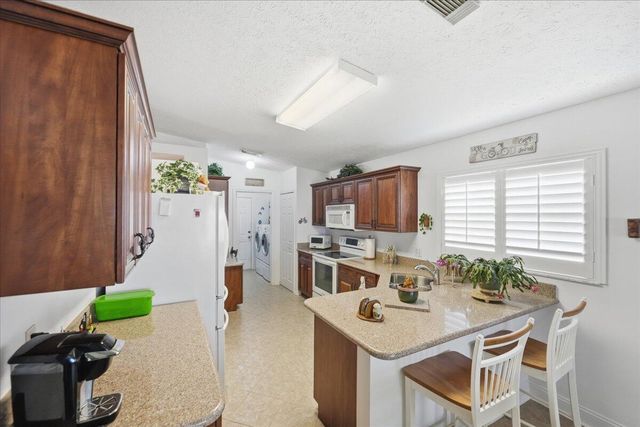 6144 Alexandria Circle, Fort Pierce, FL 34982