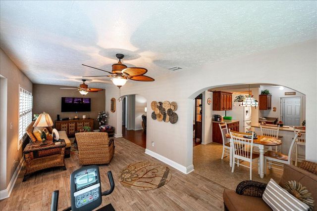 6144 Alexandria Circle, Fort Pierce, FL 34982